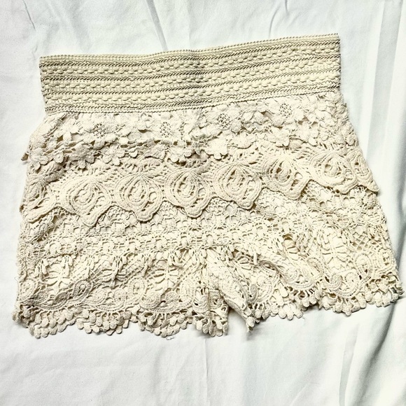 Rebellion Pants - NWOT Rebellion Intricate Crochet Lace High-Waist Shorts, Boho Chic Women Med.